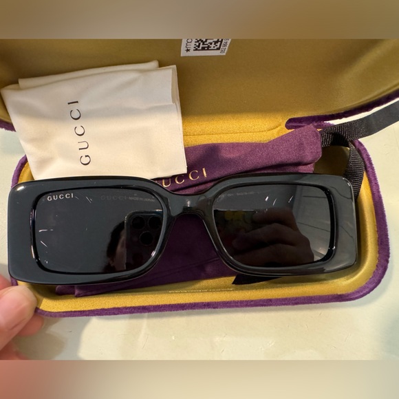 Women's Sunglasses GG1325S - Picture 1 of 9